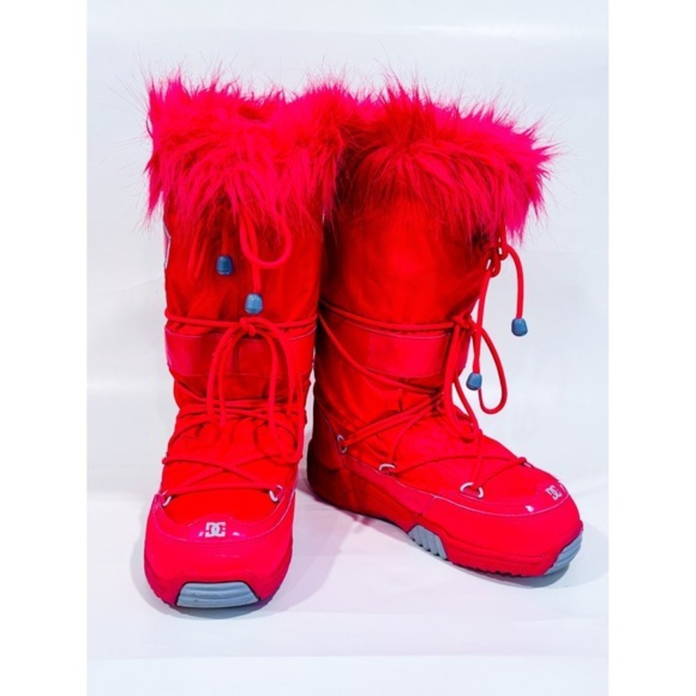 DC Neon Pink Faux Fur Lace Up Y2K Chalet Winter Snow Boots Medium